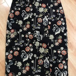 Ann Taylor skirt size 6 nwt